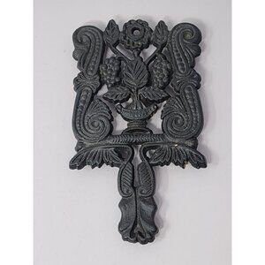 Vintage 1950 Cast Iron Rustic Decorative‎ Trivet With Grape Motif